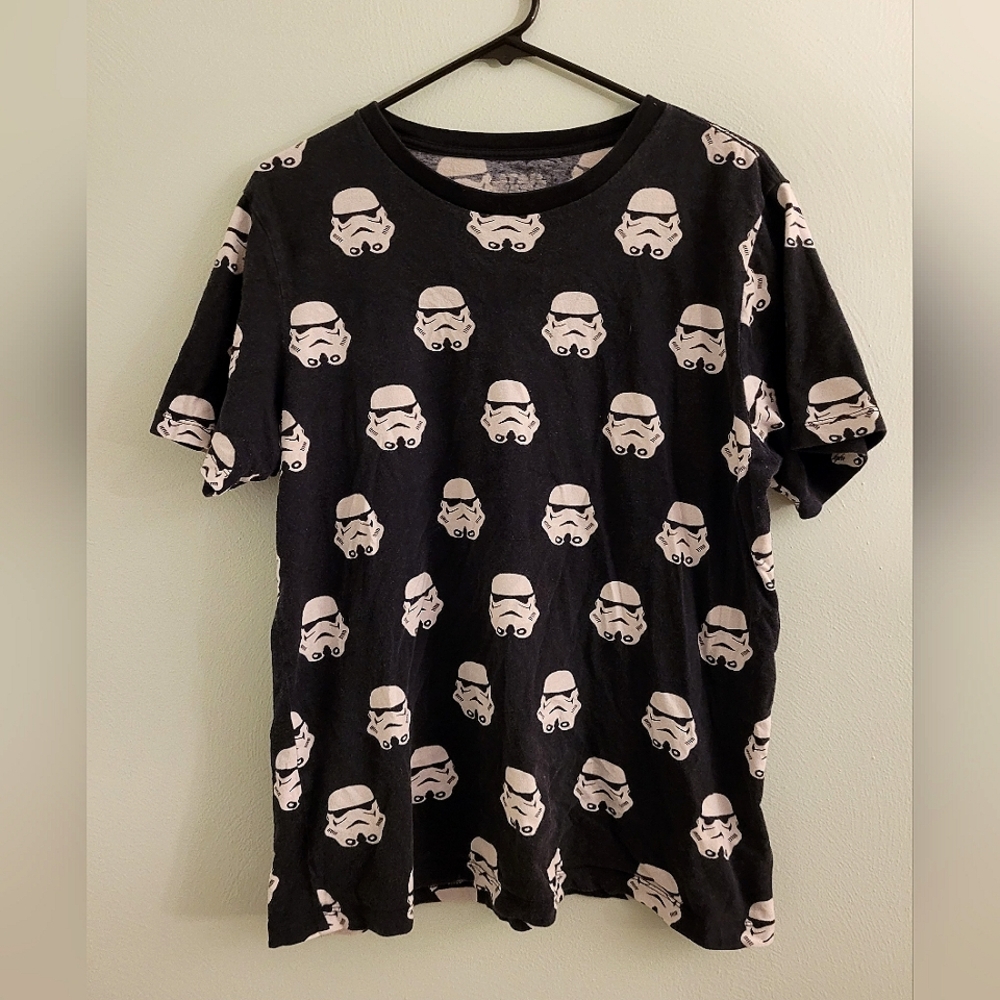 Mens Large FOREVER 21 STAR WARS Stormtrooper Helmet All Over Pattern T-Shirt